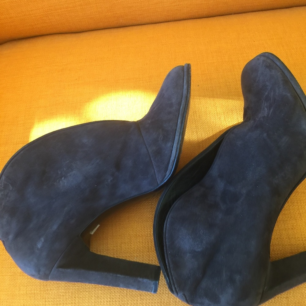 VINTAGE RICHARD TYLER ANKLE BOOTS - Picture 8 of 10
